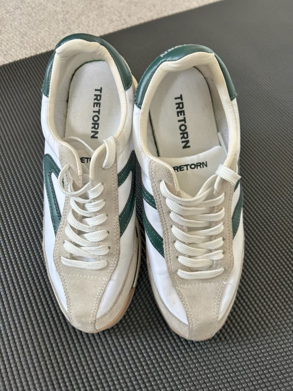 Tretorn Women’s Retro Runner in White, Beige & Dark Green